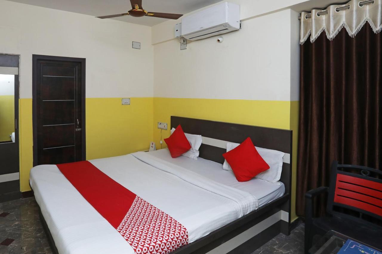 Oyo 26152 Hotel Aarush Digha  Bagian luar foto